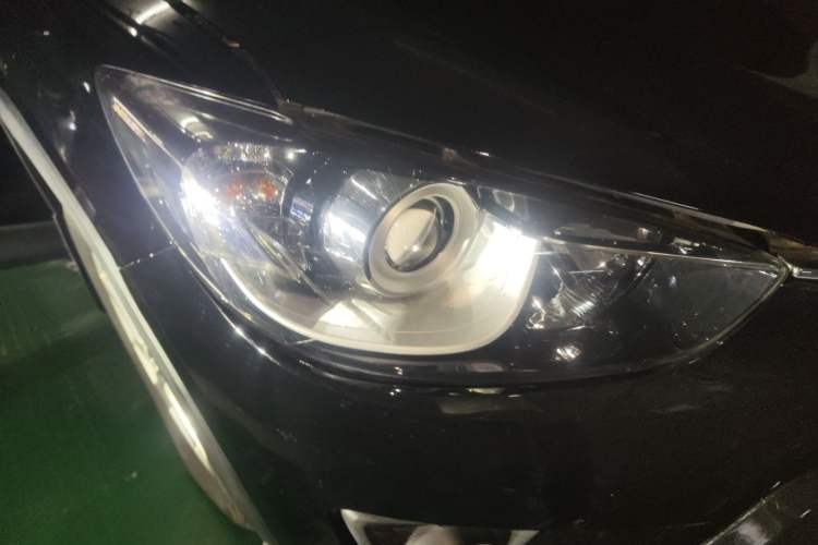 Used Mazda CX-5 2014 2.0L Automatic Two-Wheel Drive Urban Version Right Front Headlight