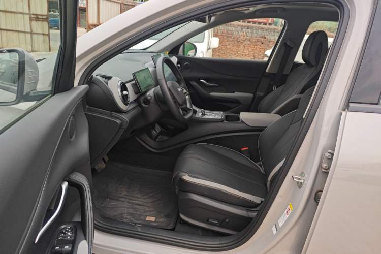 Used BYD Sealion 05 DM-i 2025 DM-i 115KM Flagship Model
