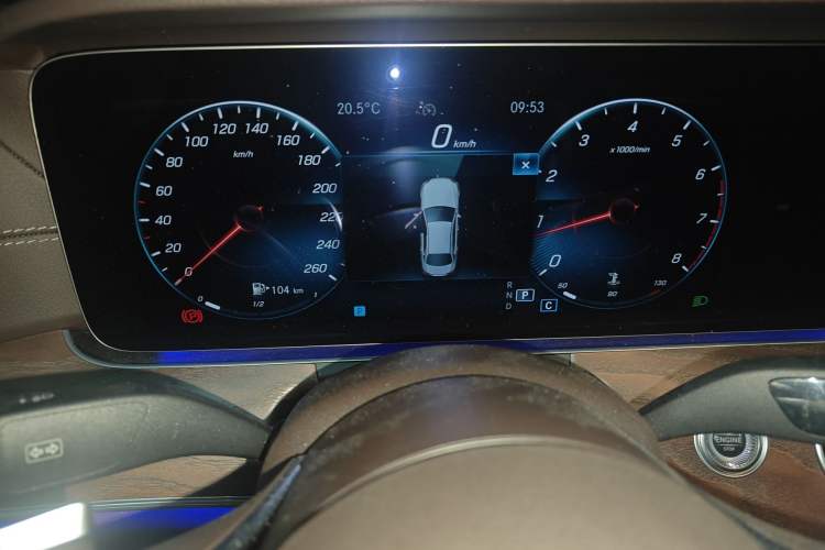 Used Mercedes-Benz E-Class 2021 Facelift E 260 L
