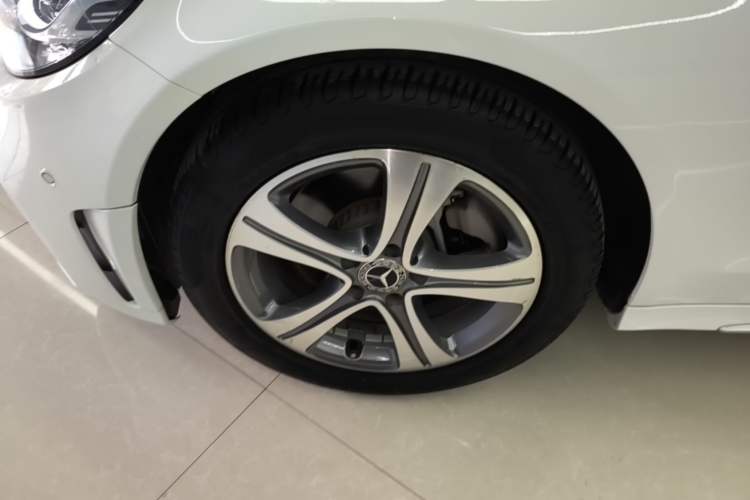 Used Mercedes-Benz C-Class 2019 Restyled C 260 L Sport Edition Exterior 4