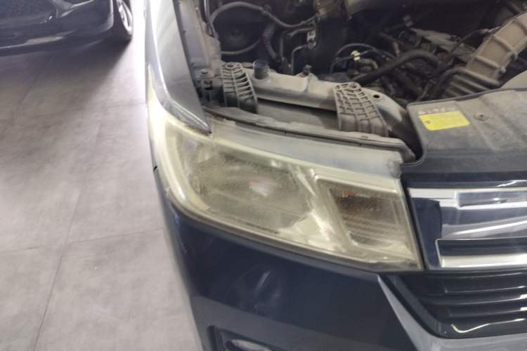 Used Wuling Zhengtu 2021 1.5L Adventure LAR Right Front Headlight
