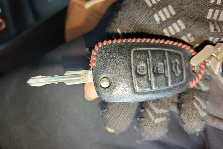 Used Bestune X80 2016 2.0L automatic Comfort trim level