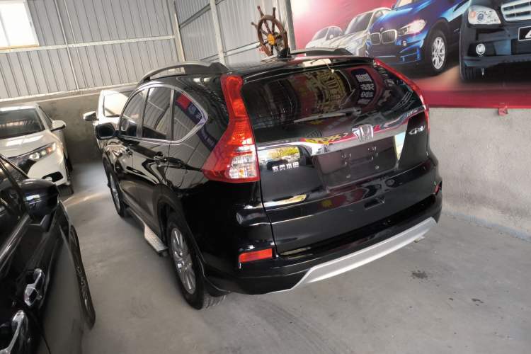 Used Honda CR-V 2015 2.0L two-wheel drive urban version