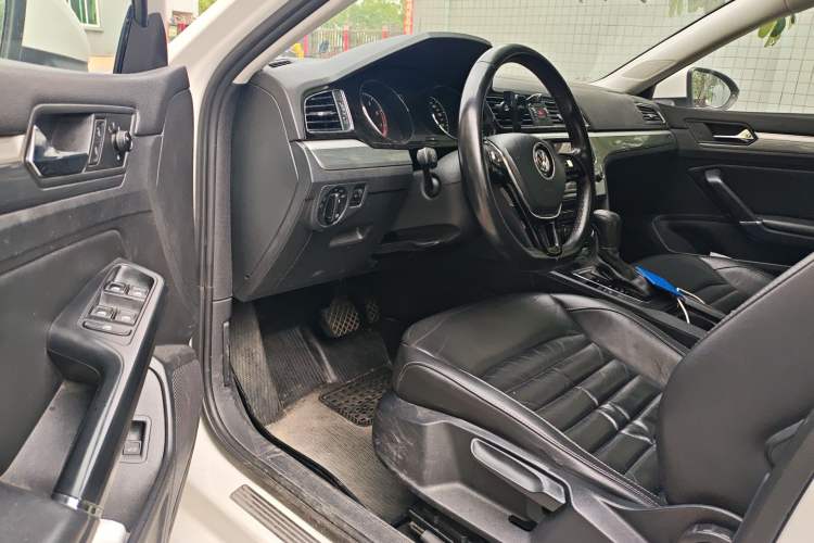 Used Volkswagen Lamando 2018 280TSI DSG Comfort Edition
