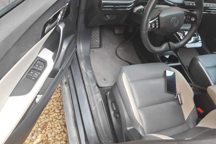 Used MG 4 EV 2023 415 km Range Sea-Faring Champion Edition Driver Seat