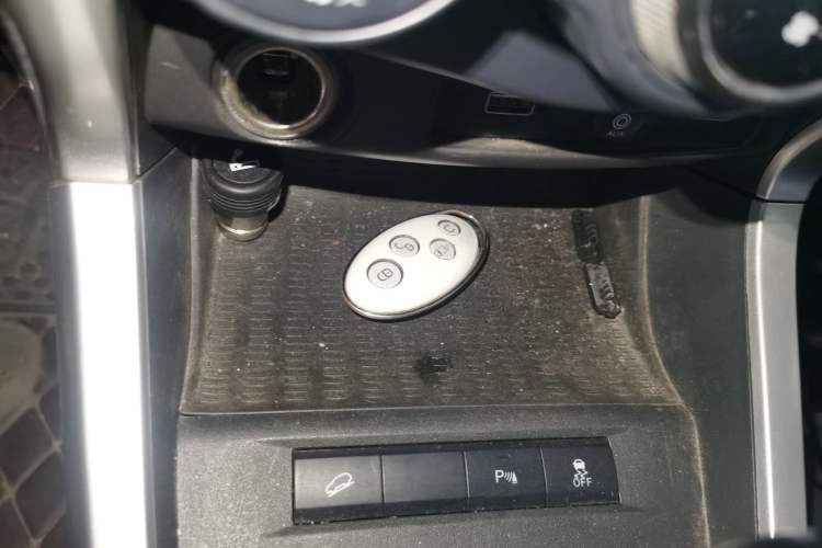 Used BYD Yuan 2017 1.5L Automatic Cool & Connected Model
