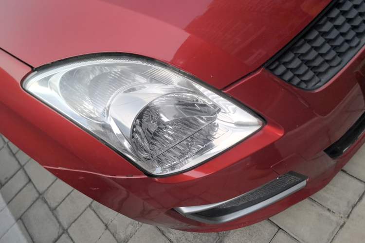 Used Suzuki Swift 2013 1.3L Manual Value Edition Right Front Headlight