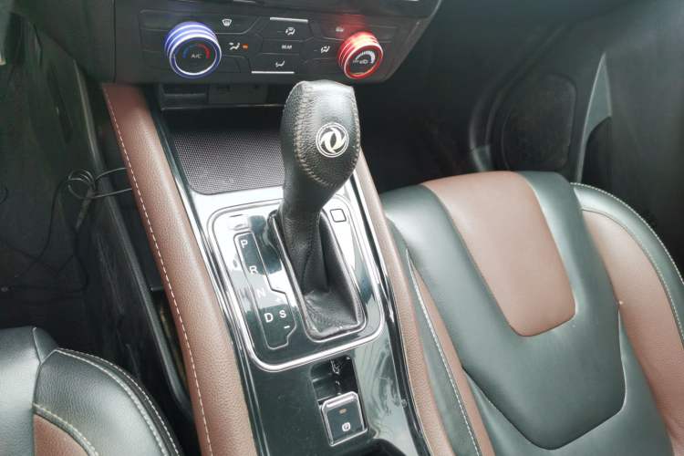 Used Dongfeng Fengon 580 2016 Revised Version 1.5T CVT Luxury Edition