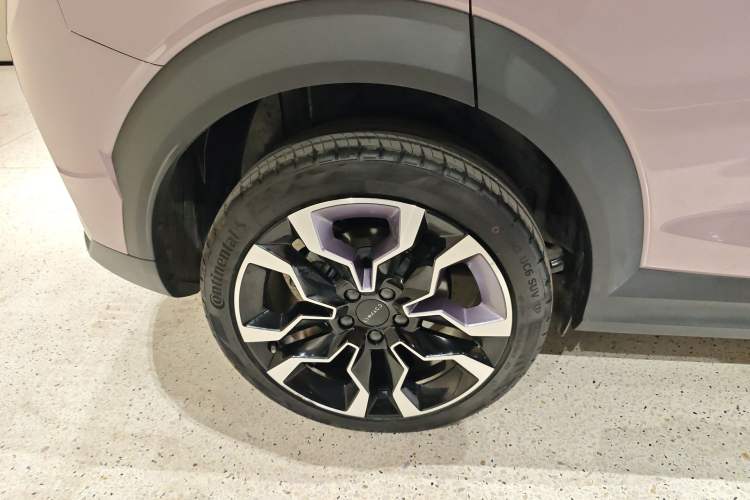 Used Lynk & Co 06 EM-P 2023 EM-P 126 Long-Range Halo Exterior 5