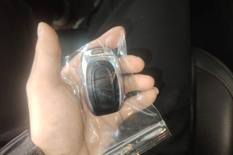 Used SAIC MAXUS G50 2019 1.5T Automatic Elite Edition China V Standard Vehicle Key