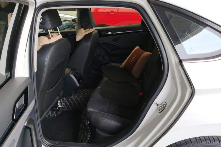 Used Volkswagen Sagitar 2021 280TSI DSG Excellence Edition Left Rear Seat