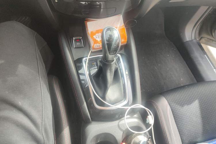 Used Nissan Qashqai 2019 2.0L CVT Luxury Edition Gear Lever