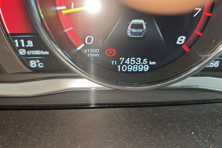 Used Volvo XC60 2017 T5 AWD Smart Upgrade Edition
