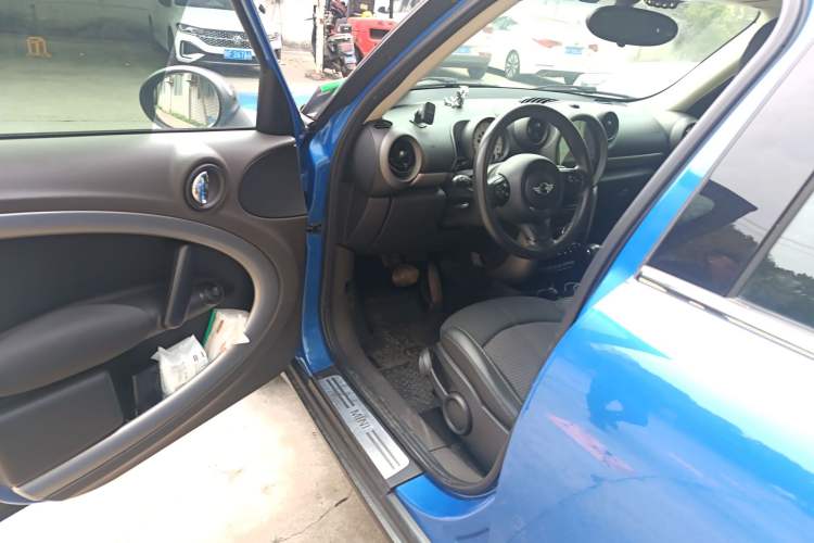 Used MINI 2011 1.6T COOPER S
