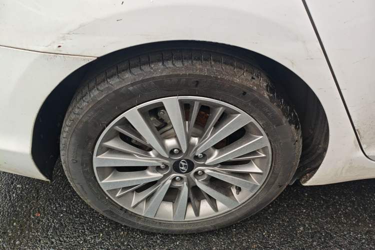 Used Hyundai Mistra 2017 1.8L Automatic Smart GLS China V Standard Right Rear Wheel Hub