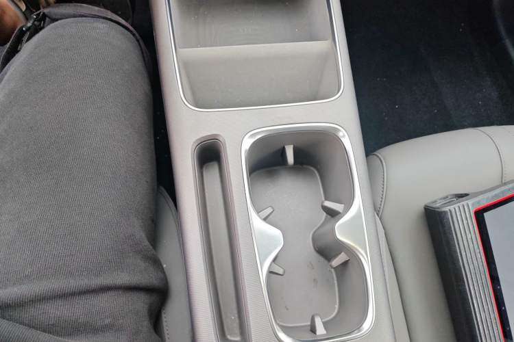 Used Roewe Roewe E6 2025 Model 520km Commuter Version