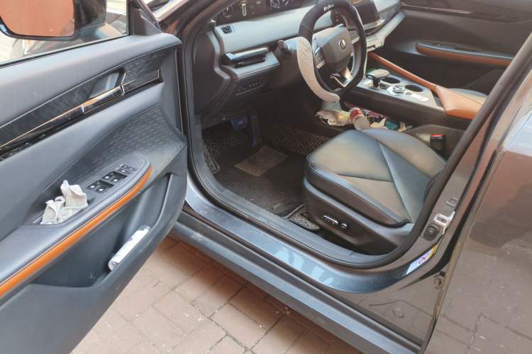 Used CHANGAN UNI-V iDD 2023 ZhiDian iDD 1.5T 113km ZhiKu Model