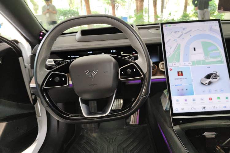 Used NETA S 2022 All-Electric 650 km Four-Wheel Drive Premium Version Steering Wheel