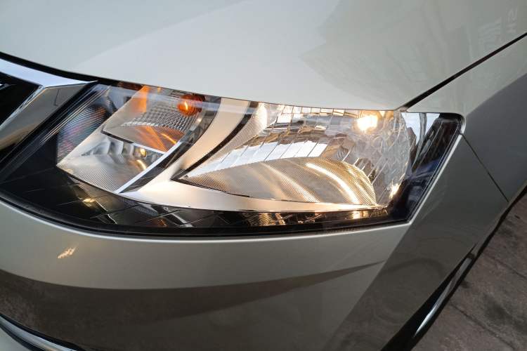 Used Skoda Rapid 2019 1.5L Automatic Comfort Edition China V Standard