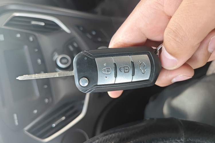 Used GAC Trumpchi GA3 2013 1.6L Manual Elite Edition