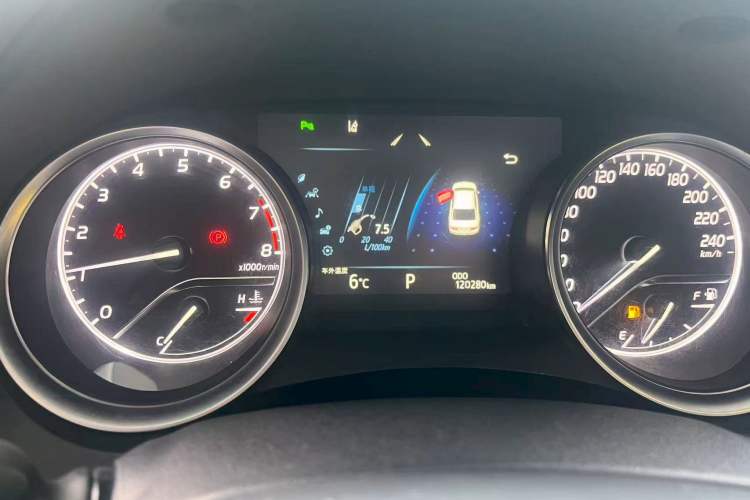 Used Toyota Camry 2018 2.0G Luxury Edition