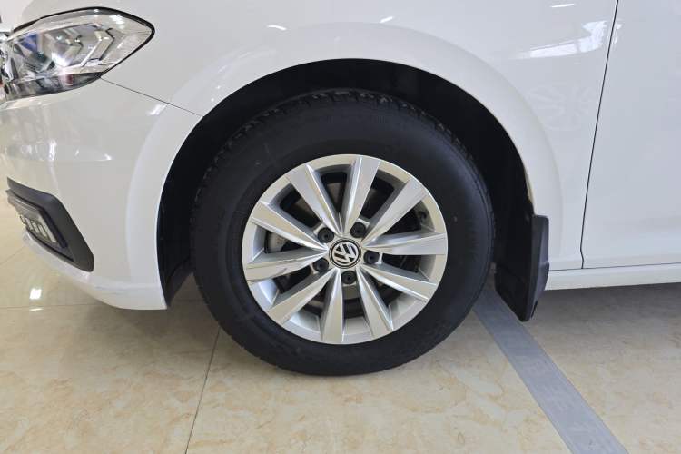 Used Volkswagen Lavida 2019 1.5L Automatic Fashion Edition China VI
