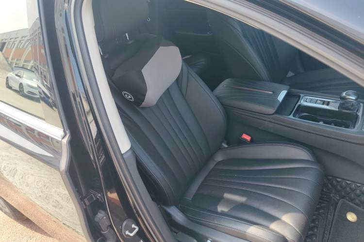 Used Hongqi H5 2023 2.0T Automatic Smart Connect Flagship Edition