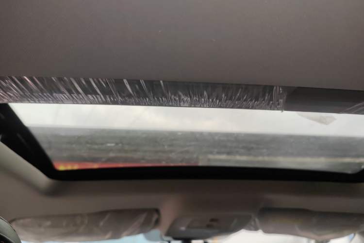 Used MG 5 2021 Revised Version 180 DVVT CVT Youth Luxury Edition Headliner