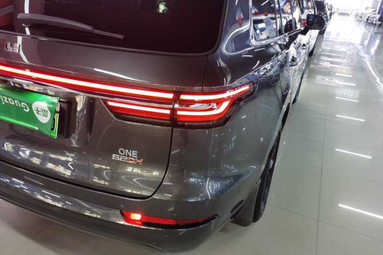 Used Li Auto ONE 2021 Extended-Range 6-Seater Version Exterior 3