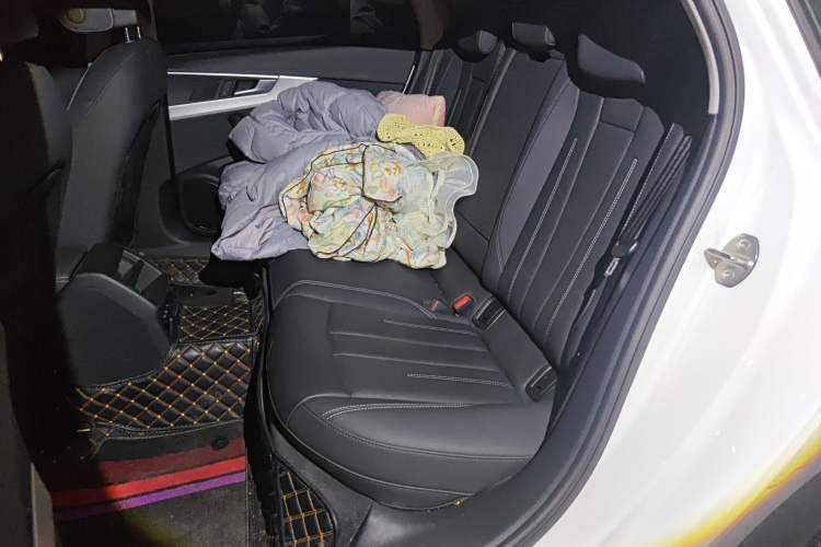 Used Audi A4L 2020 40 TFSI Fashionable and Elegant Model
