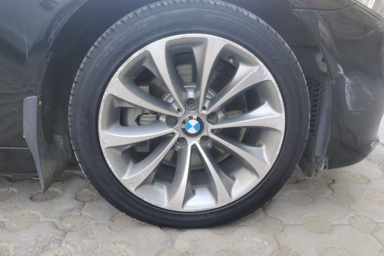 Used BMW 5 Series 2017 525Li Leading Model