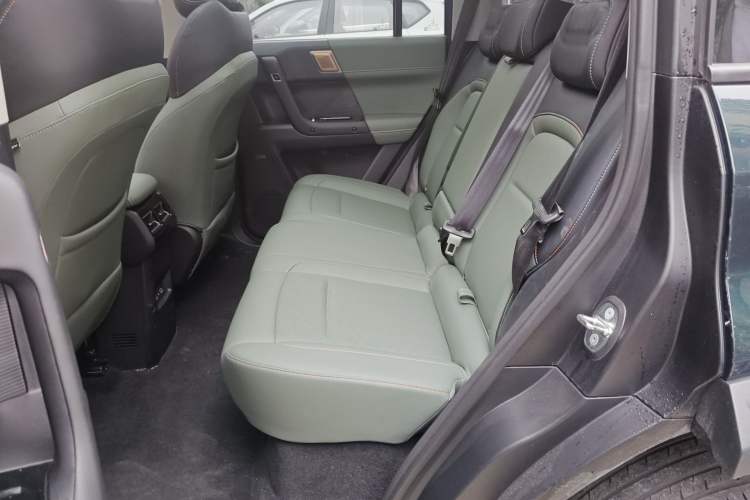 Used iCAR 03 2024 401km Two-Wheel Drive Standard Advanced Version Left Rear Seat