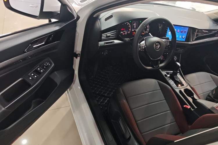 Used Volkswagen Bora 2019 1.5L Automatic Comfort Model Driver Seat