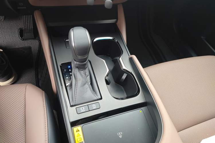 Used Lexus ES 2025 200 Premium Edition
