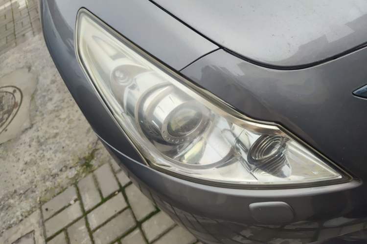 Used Infiniti G Series 2010 G25 Sedan Luxury Sport Edition Right Front Headlight