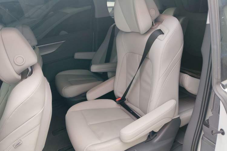 Used Buick GL8 2025 Lu Zun Smart Enjoyment Edition