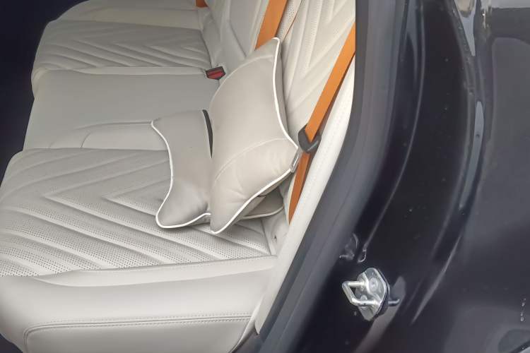 Used Deepal SL03 2023 200Max Range-Extended Version Left Rear Seat