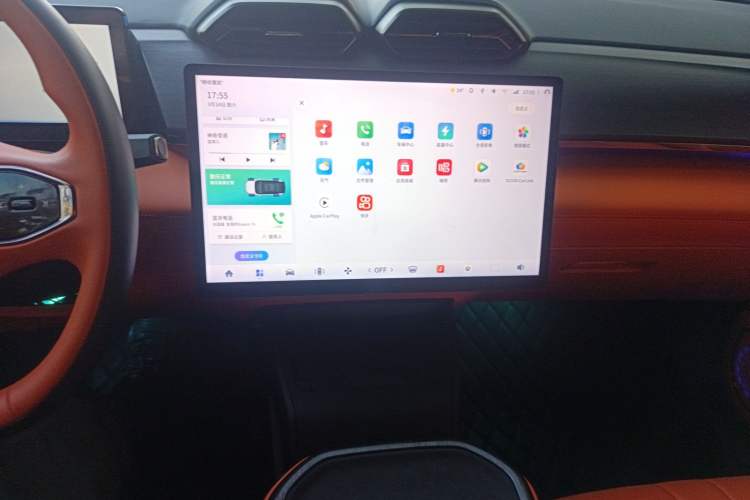 Used Dongfeng Aeolus L7 New Energy 2024 205 Pro Audio And AC Panel