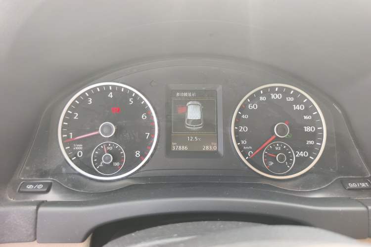 Used Volkswagen Tiguan L 2015 1.8TSI Automatic Two-Wheel Drive Luxury Model