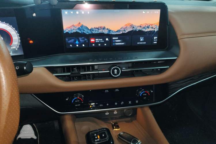 Used Nissan Pathfinder 2024 380 VC-TURBO Four-Wheel Drive Intelligent Driving Version 6 Seats
