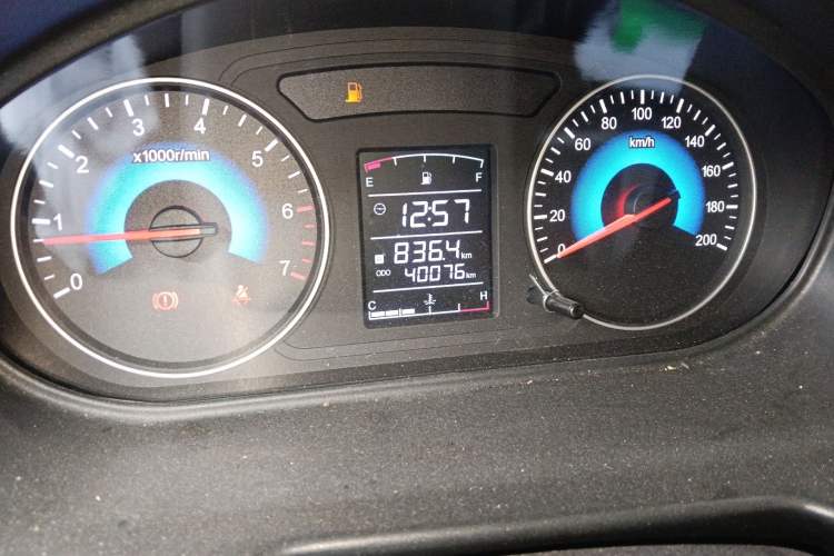 Used Dongfeng Fengon 330 2016 1.5L Manual Enjoyment Model DK15 Odometer Close Up