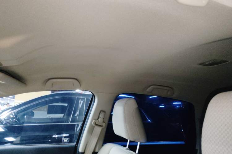 Used Honda CR-V 2016 2.0L Two-Wheel Drive Classic Edition