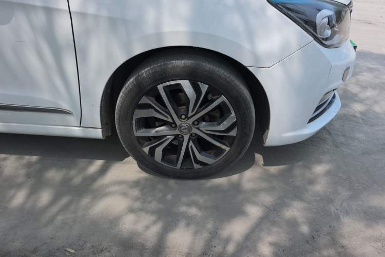 Used Dongfeng Aeolus E70 2018 Super-Enjoyment Edition Right Front Wheel Hub