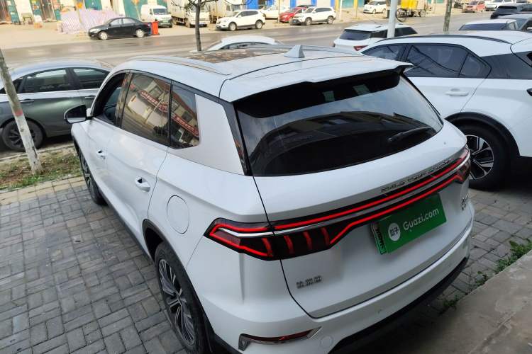 Used BYD Song Pro New Energy 2019 EV High-Power Long-Range Flagship Model Exterior 2