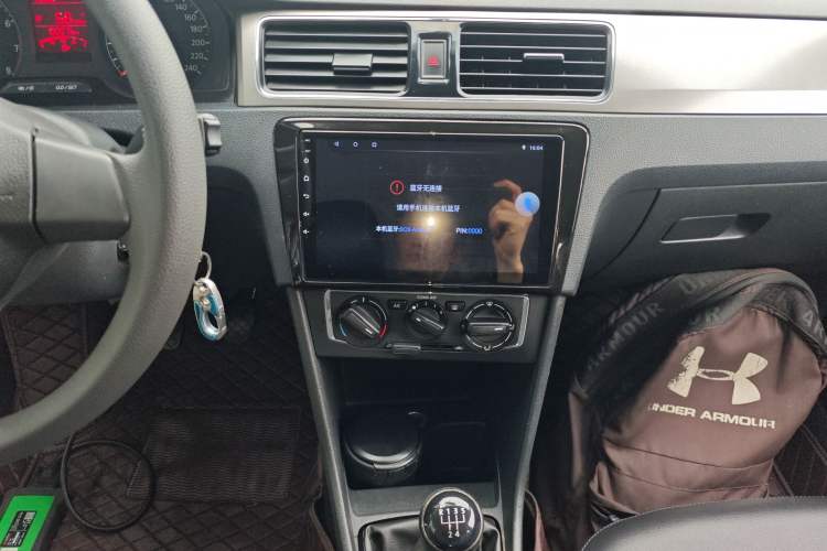 Used Volkswagen Santana 2015 1.6L Manual Comfort Edition Audio And AC Panel