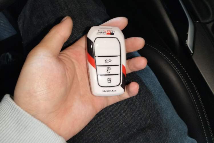 Used Toyota Levin 2024 Smart Electric Hybrid Dual-Engine 2.0L Leading Edition