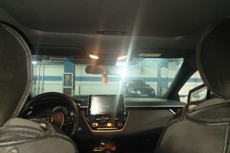 Used Toyota Levin 2019 Dual-Engine 1.8H E-CVT Luxury Edition China V Standard Headliner