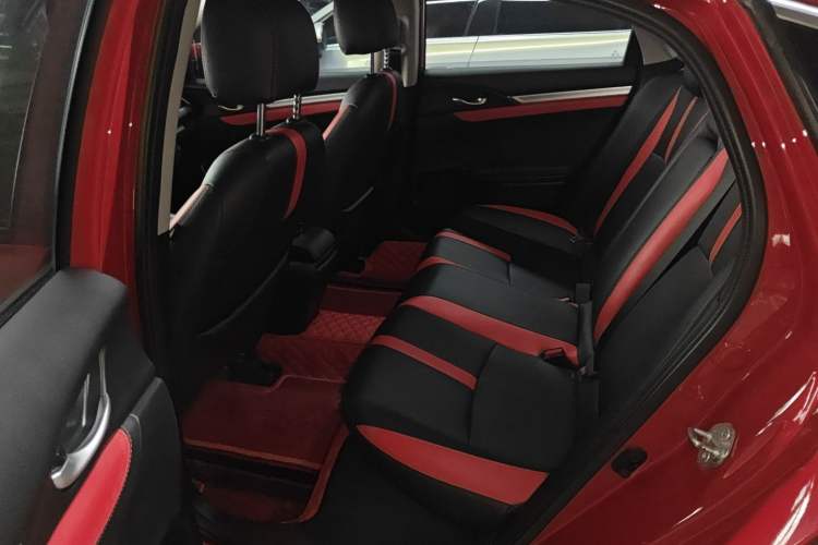 Used Honda Civic 2019 220TURBO CVT Dynamic Edition China VI Emission Standard Left Rear Seat