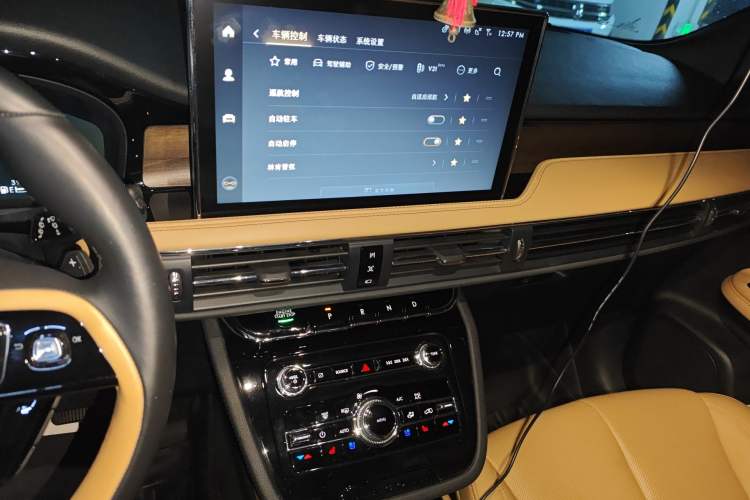 Used Lincoln Corsair 2022 2.0T Two-Wheel Drive Deluxe Edition