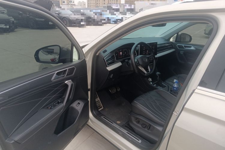 Used Volkswagen Tiguan L 2022 330TSI Automatic Two-Wheel Drive R-Line Enhanced Edition Driver Seat